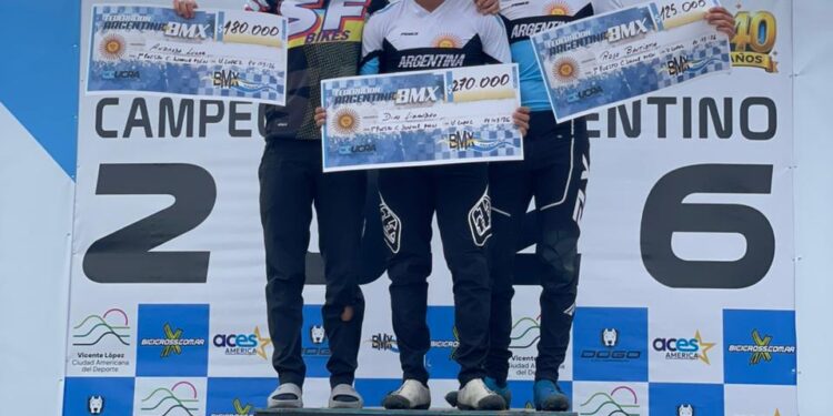 Queremos felicitar a nuestros pilotos por su enorme desempeño en el Torneo Argentino de BMX, con sede en Vicente López, dejando bien representado a nuestro BMX con grandes resultados.